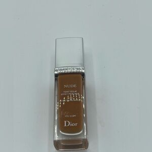 CHRISTIAN DIOR ~ DIORSKIN NUDE SKIN GLOWING MAKEUP ~ # 050 ~ 1 OZ